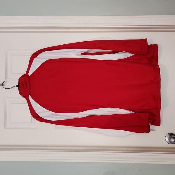 Red and White warm up jacket. - Picture 6 of 6